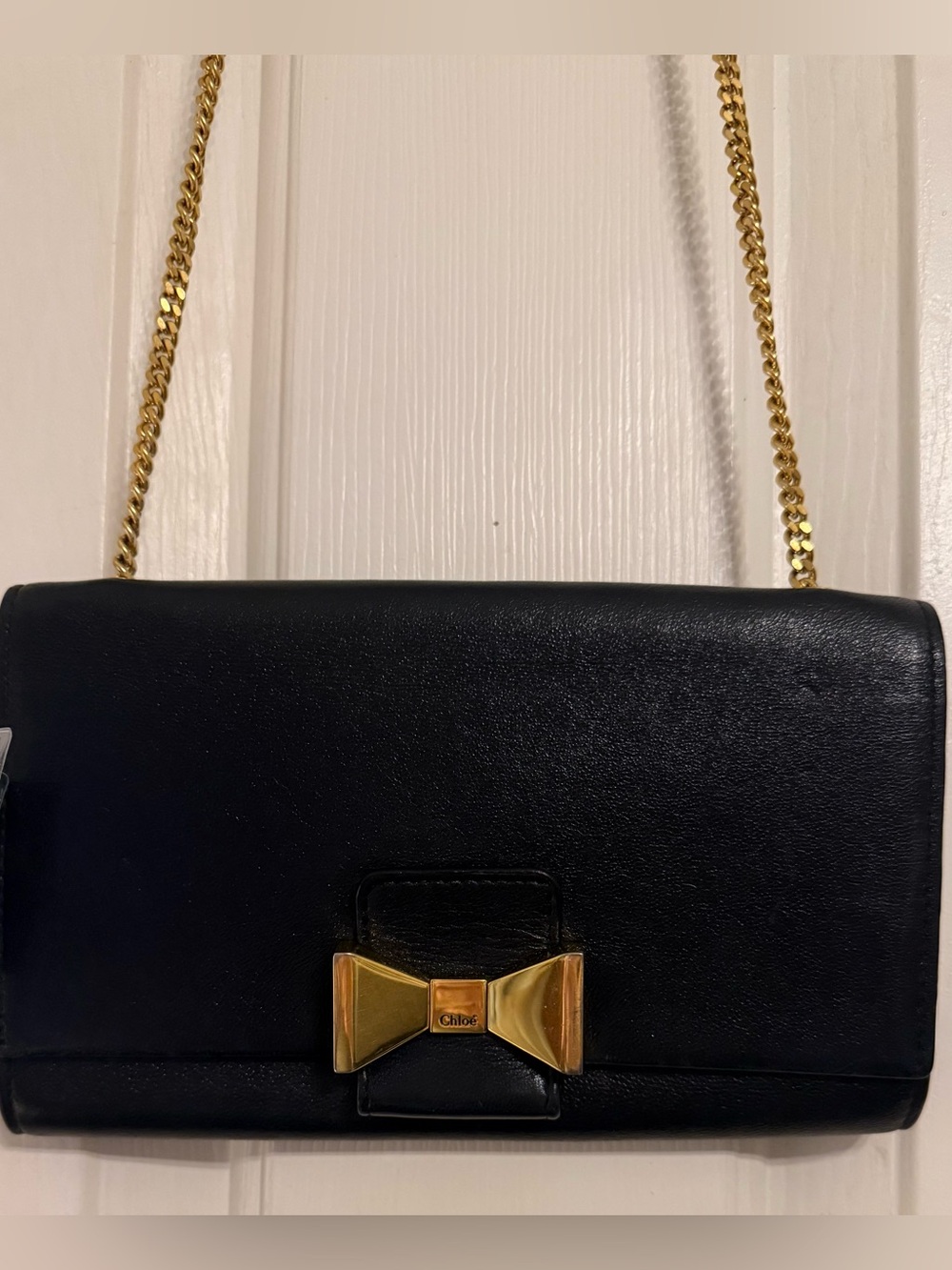Chloé Bobbie Bow Wallet on Chain-Double Authentication